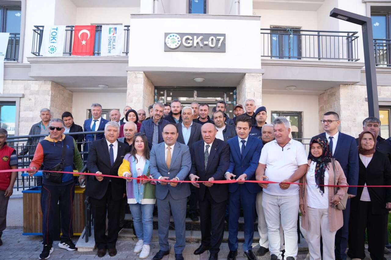 Seydikemer’de Büyük Gün! TOKİ Konutları Hak Sahiplerine Teslim Edildi 2